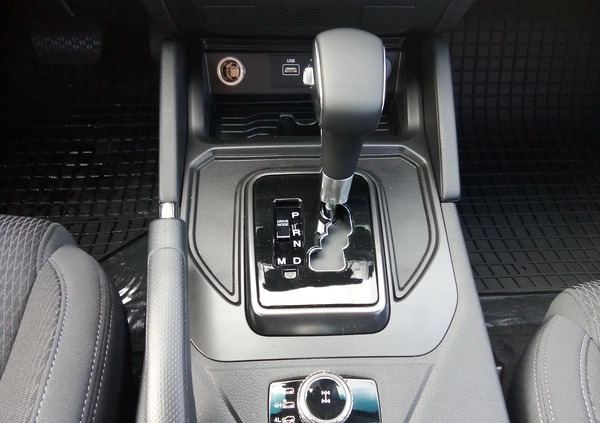 SsangYong Musso cena 185900 przebieg: 132, rok produkcji 2022 z Łeba małe 37